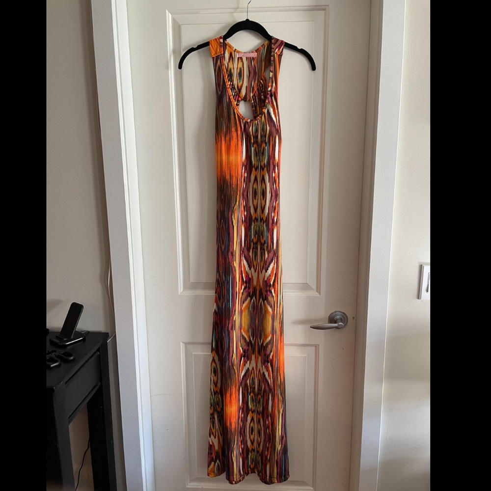 Backless maxi dress